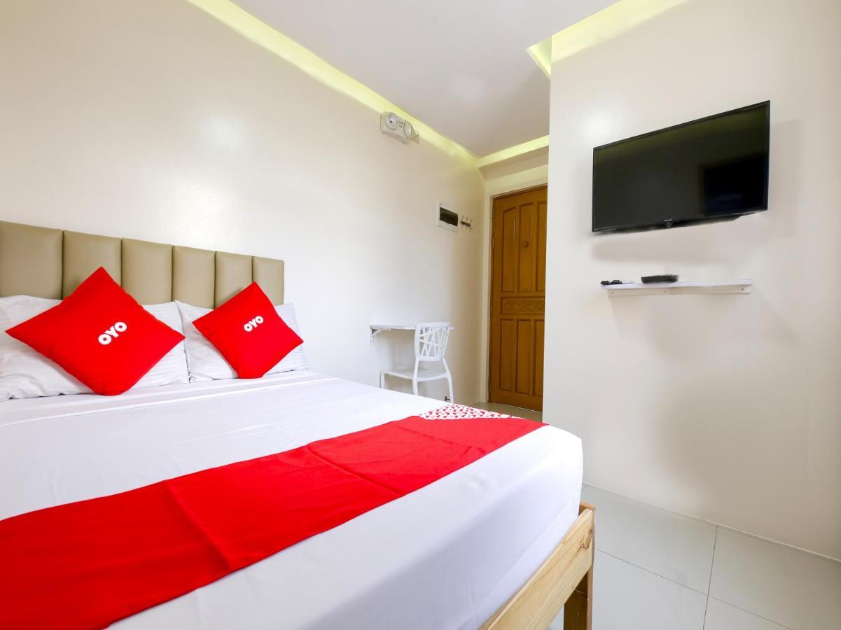 Oyo 783 Freemont Place Paranaque City Kültér fotó