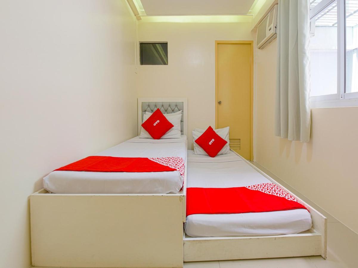 Oyo 783 Freemont Place Paranaque City Kültér fotó