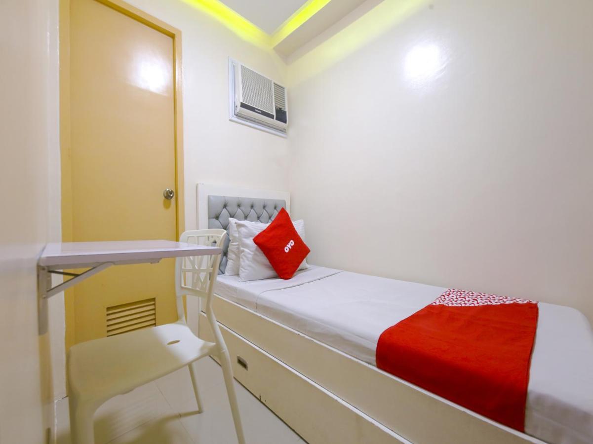 Oyo 783 Freemont Place Paranaque City Kültér fotó